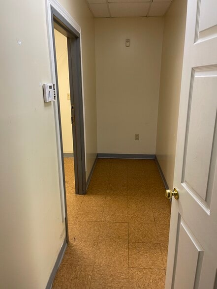 More Photos Of 2536 Carrollton Villa Rica Hwy, Carrollton Office For Lease
