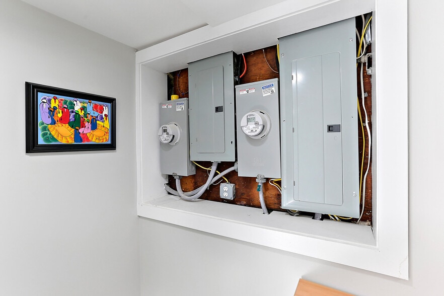 More Photos Of 2519 Liberty Heights Ave, Baltimore Apartments For Sale