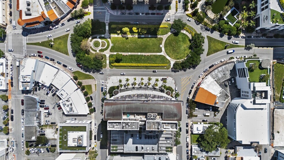 More Photos Of 2800 Ponce de Leon Blvd, Coral Gables Office For Lease