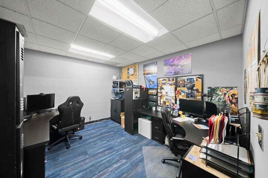 More Photos Of 4081 Seaport Blvd, West Sacramento Warehouse For Lease