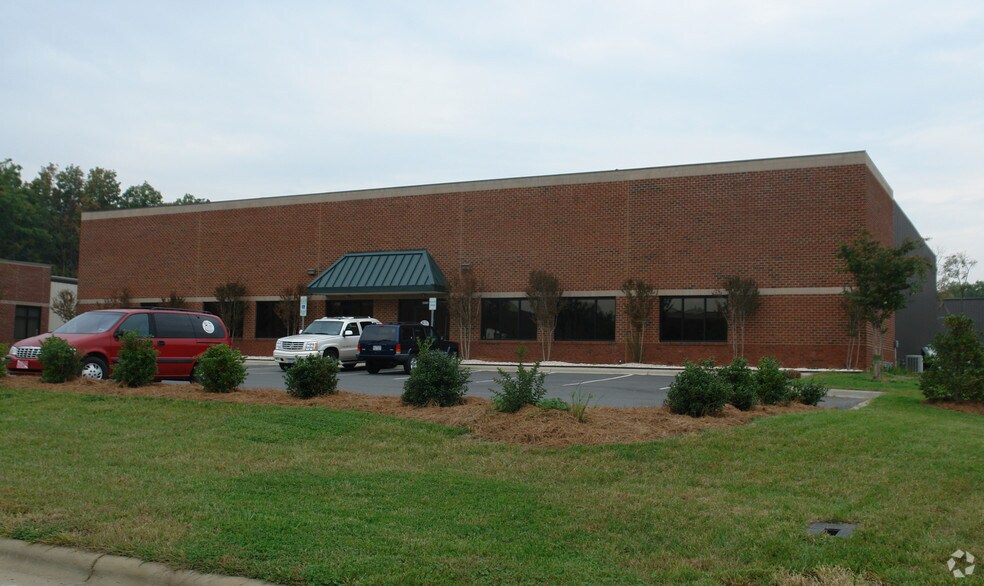 More Photos Of 2015 Van Buren Ave, Indian Trail Light Distribution For Lease
