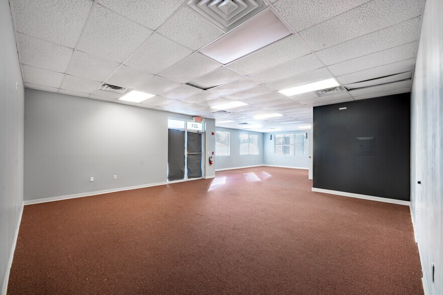 More Photos Of 540 NW University, Port Saint Lucie Office Residential For Sale