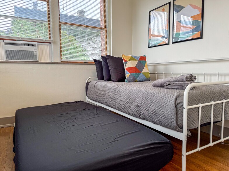 More Photos Of 105 S 5th St, Duquesne Specialty For Sale