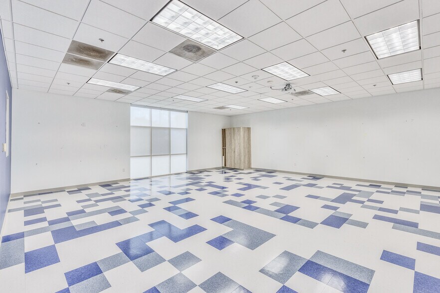 More Photos Of 9100 Hwy 290 E, Austin Research And Development For Sale