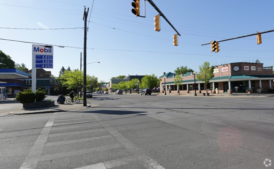 More Photos Of 1066 Madison Ave, Albany Freestanding For Lease