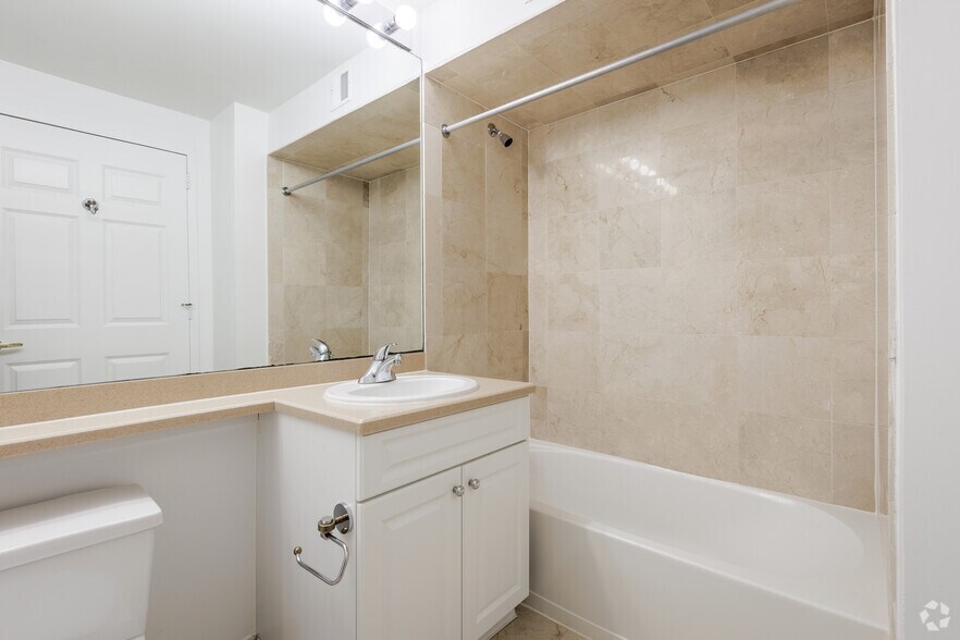 More Photos Of 100 Tower Dr, Edgewater Apartments For Lease