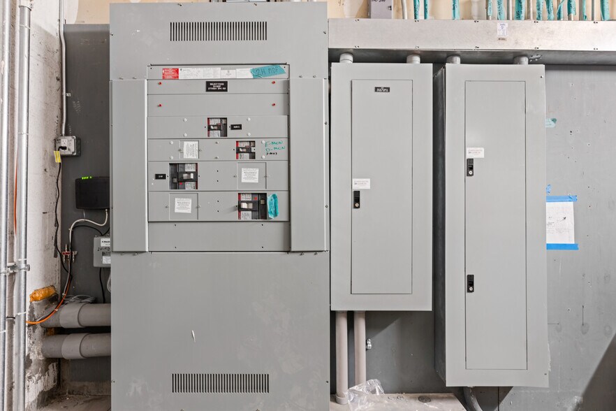 More Photos Of 5150 N State Road 7, North Lauderdale Refrigeration Cold Storage For Lease