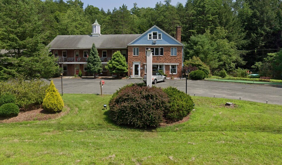More Photos Of 1146 Cold Spring Rd, Williamstown Hotel For Sale