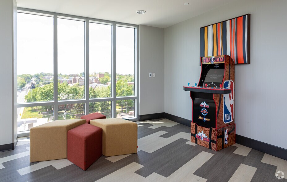 More Photos Of 101 York Rd, Towson Apartments For Lease