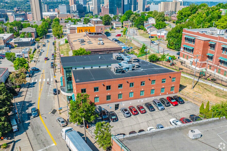 More Photos Of 1901 Centre Ave, Pittsburgh Office For Lease