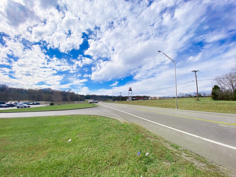 More Photos Of Bear Creek Pike @ I 65, Columbia Land For Sale