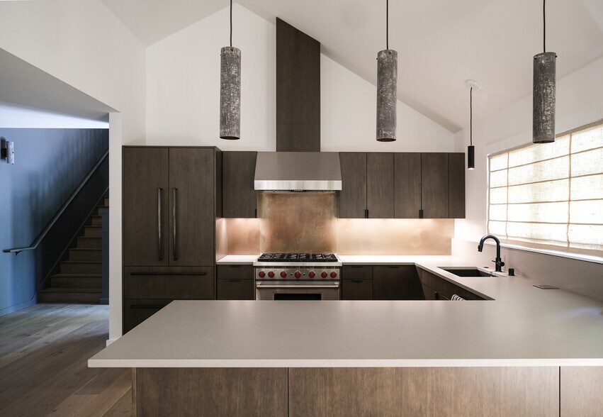 More Photos Of 5932 California Ave SW, Seattle Office Residential For Sale