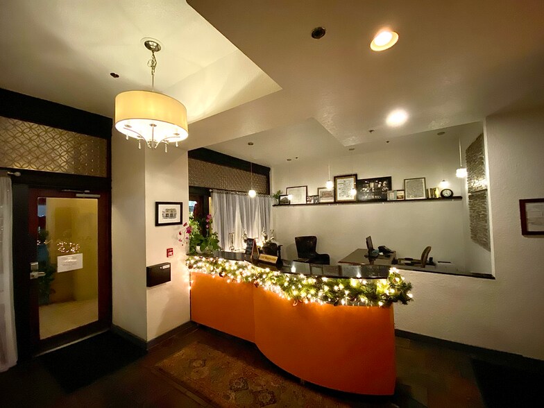 More Photos Of 215 S Woodland Blvd, Deland Hotel For Sale