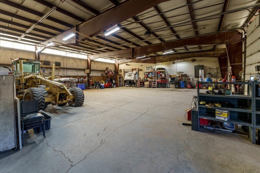 More Photos Of 66 Andrews Rd, Biddeford Warehouse For Sale