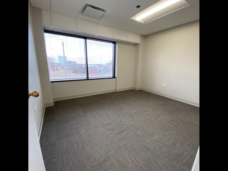 More Photos Of 2340 Highland Ave, Lombard Medical For Sale