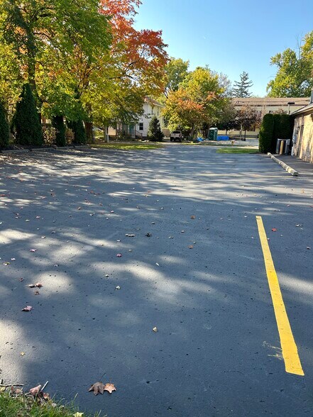 More Photos Of 175 Cass Ave, Mount Clemens Office For Sale