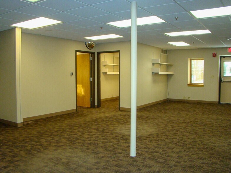 More Photos Of 112 7th St NE, Rochester Medical For Lease