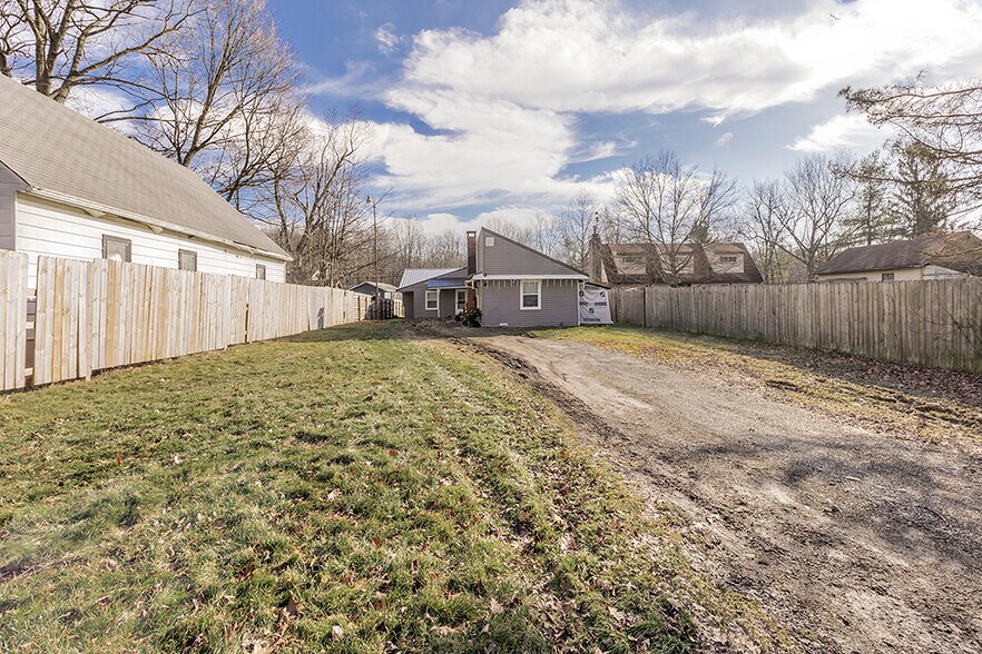 More Photos Of , Newbury Multifamily For Sale