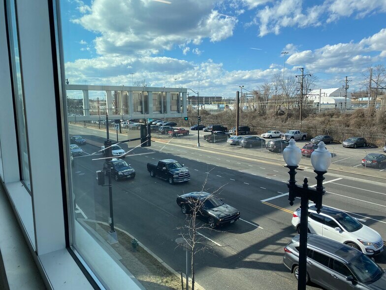 More Photos Of 1401 New York Ave NE, Washington Unknown For Lease