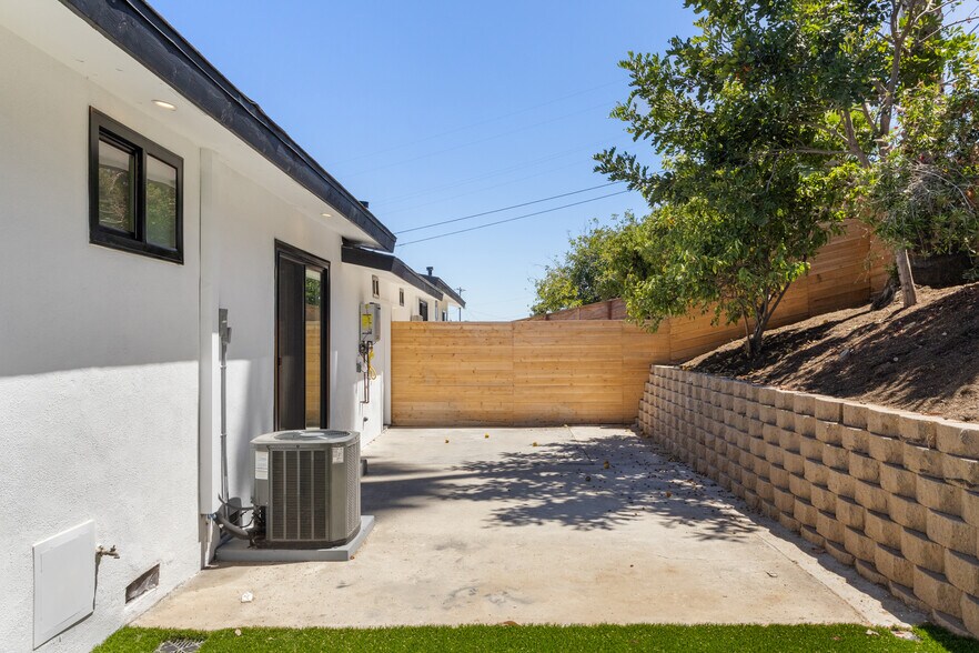 More Photos Of 632 Truly Ter, Vista Apartments For Sale