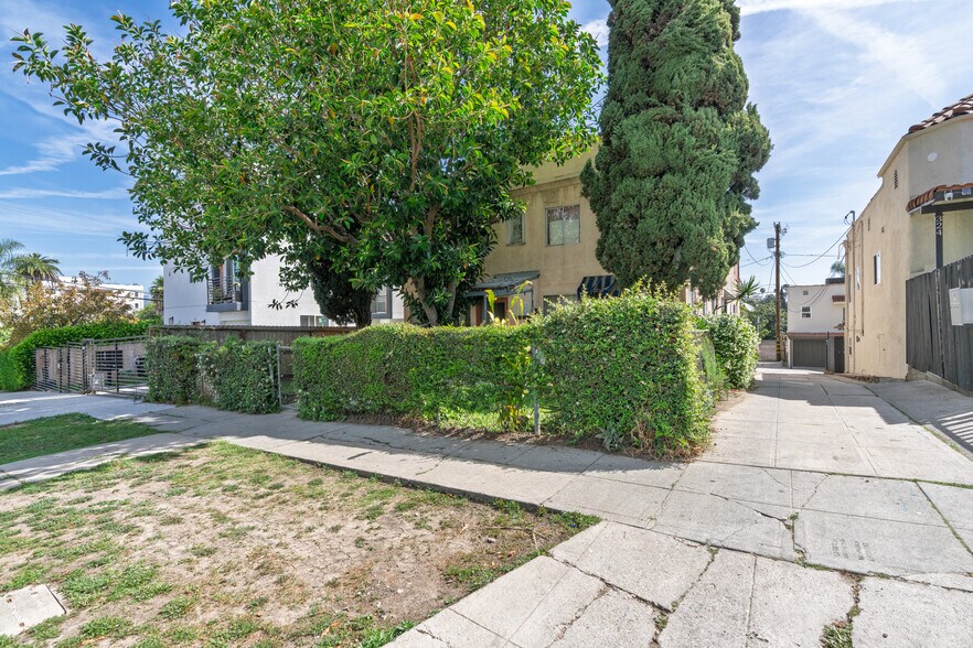 More Photos Of 328 N Alexandria Ave, Los Angeles Apartments For Sale