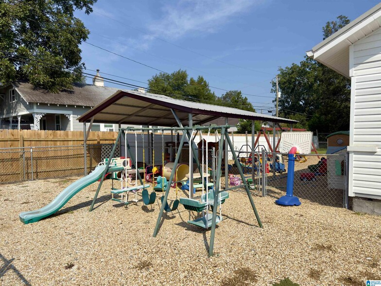 More Photos Of 510 9th St, Sylacauga Schools For Sale