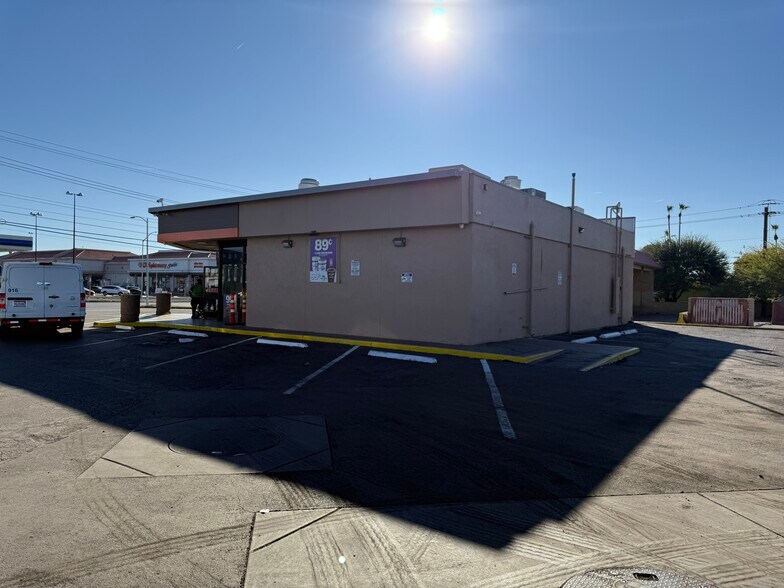 More Photos Of 551 N Lamb Blvd, Las Vegas Service Station For Sale