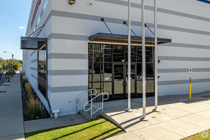 More Photos Of 11-41 Sussex Ave, East Orange Warehouse For Lease