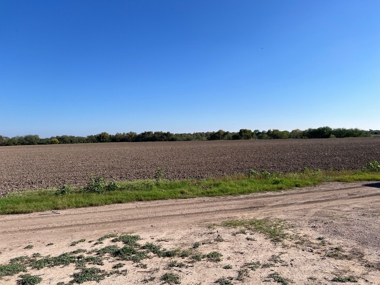 More Photos Of 424.43 Acs on E. Side of Pharr Intl. Bridge, Pharr Land For Sale