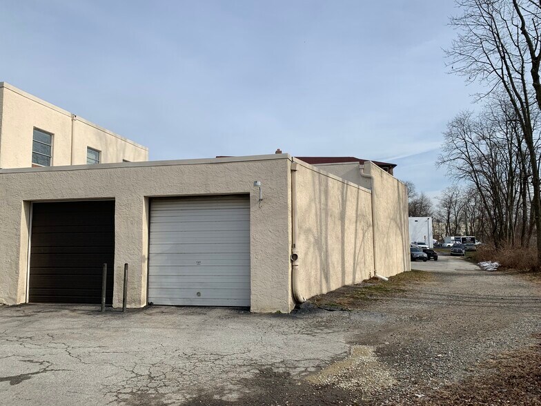 More Photos Of , Broomall Flex For Sale