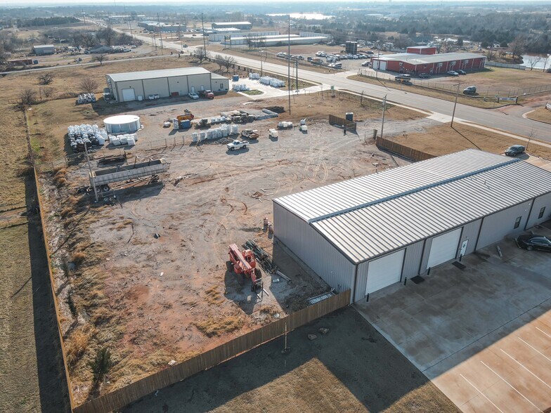 More Photos Of 9808 S Sunnylane Rd, Moore Office For Sale