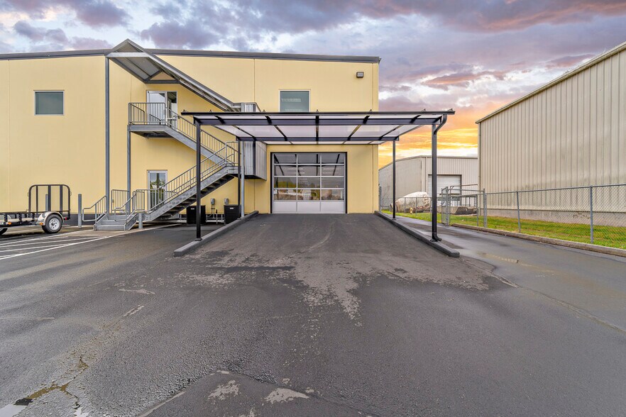 More Photos Of 1415 Pacific Dr, Burlington Light Distribution For Sale