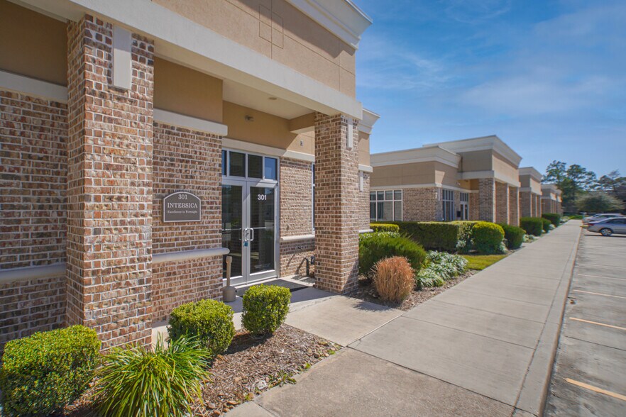 More Photos Of 16000 Park Ten Pl, Houston Office For Lease