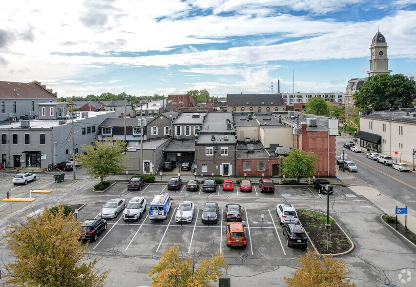 More Photos Of 110-114 N 9th St, Noblesville Storefront Retail Office For Lease