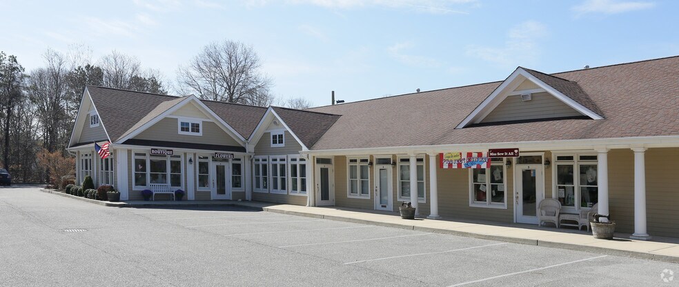 More Photos Of 78 Montauk Hwy, East Moriches Unknown For Lease