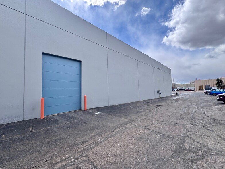 More Photos Of 4700-4760 Lima St, Denver Warehouse For Lease