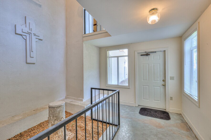 More Photos Of 228 S Military Ave, Lawrenceburg Religious Facility For Sale