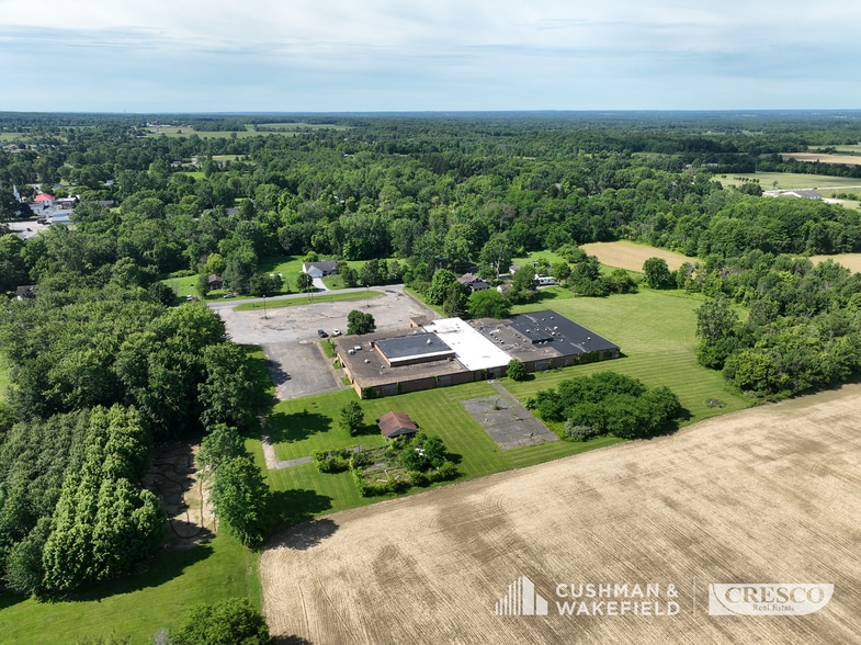 More Photos Of 9339 Brooker St, Litchfield Schools For Sale