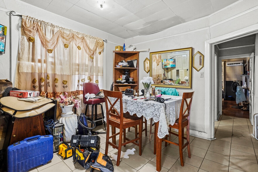 More Photos Of 1207 E Rio Grande Ave, El Paso Multifamily For Sale