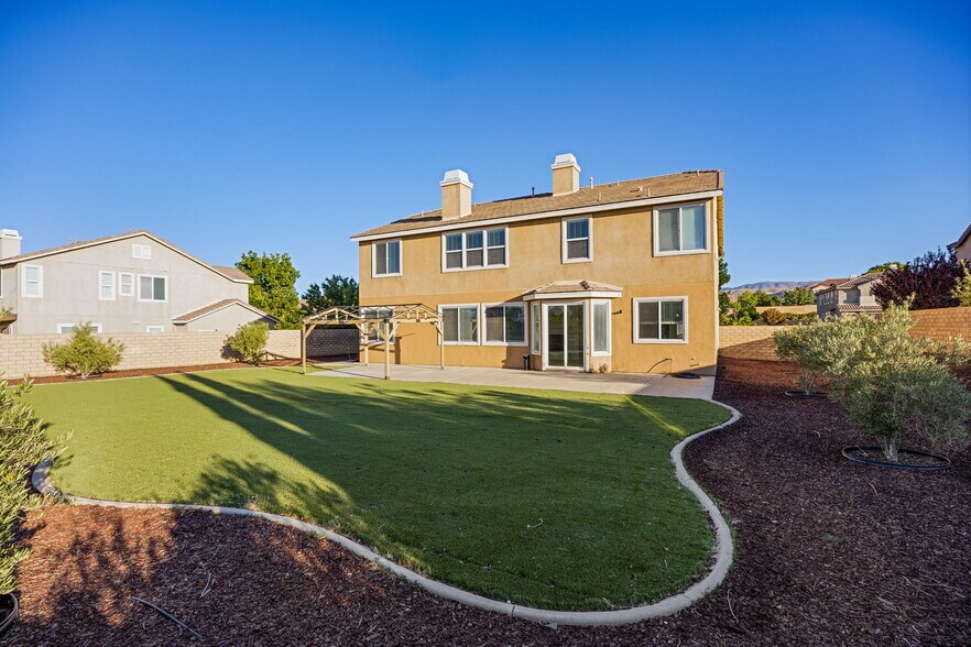 More Photos Of 4375 W Avenue M11, Lancaster Rehabilitation Center For Sale