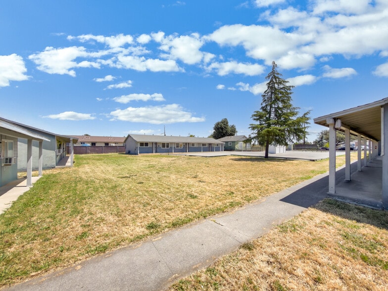 More Photos Of 1637 Kidder Ave, Fairfield Multifamily For Sale