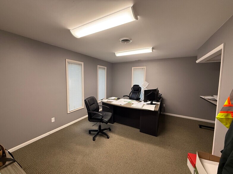 More Photos Of 862 Lenox Ave, Portage Manufacturing For Sale