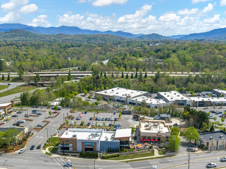 More Photos Of 15-40 Peaks Center Ln, Asheville General Retail For Sale