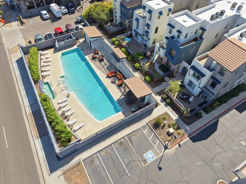 More Photos Of 610 E Roosevelt St, Phoenix Storefront Retail Residential For Sale