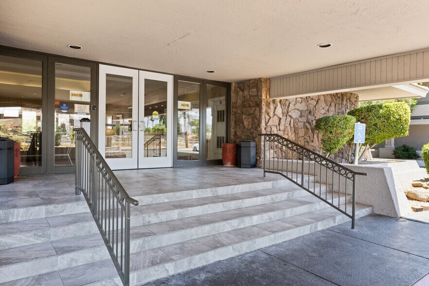 More Photos Of 2510 W Greenway Rd, Phoenix Hotel For Sale