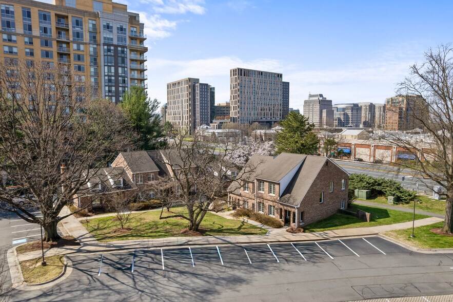 More Photos Of 11739-11741 Bowman Green Dr, Reston Office For Lease