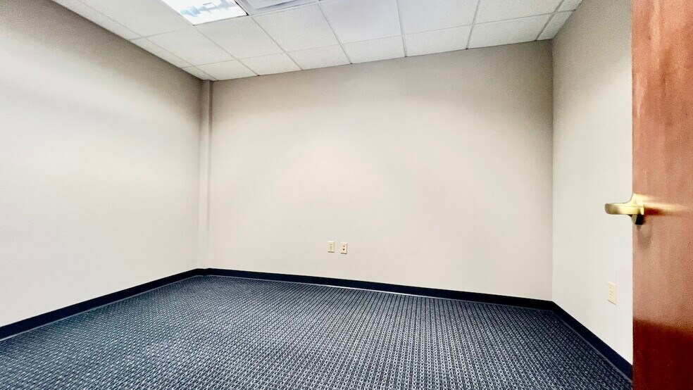 More Photos Of 46 Innovation Dr, Norcross Loft Creative Space For Lease