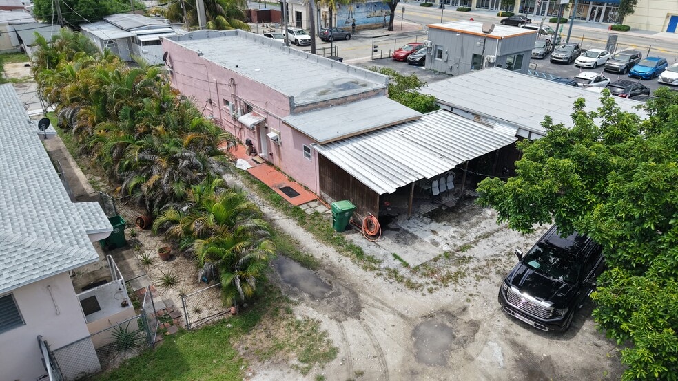 More Photos Of 821 SW 31st Ct, Miami Apartments For Sale