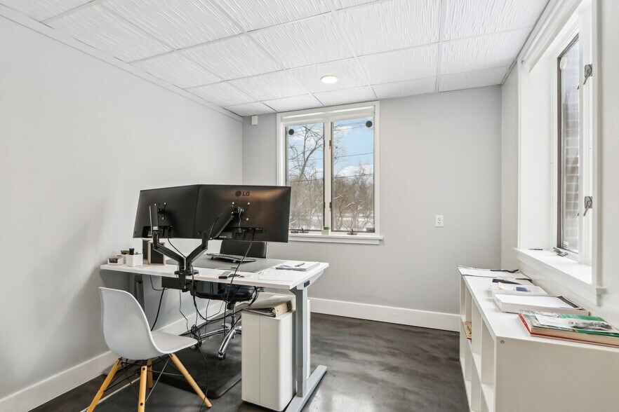 More Photos Of 100 Conifer Hill Dr, Danvers Office For Sale