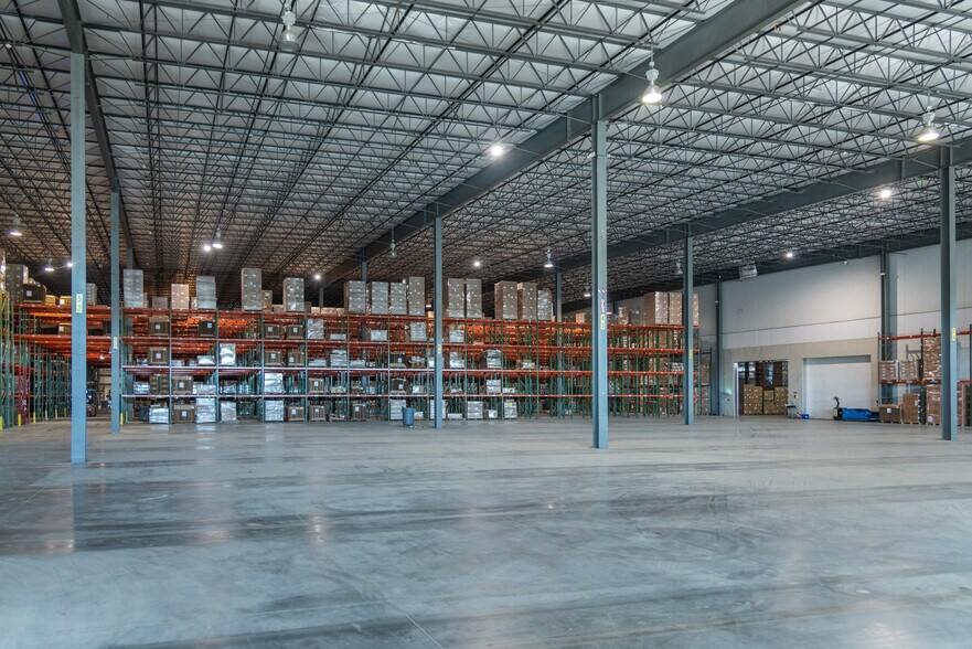 More Photos Of 314 Jefferson Ridge Pky, Lynchburg Distribution For Lease